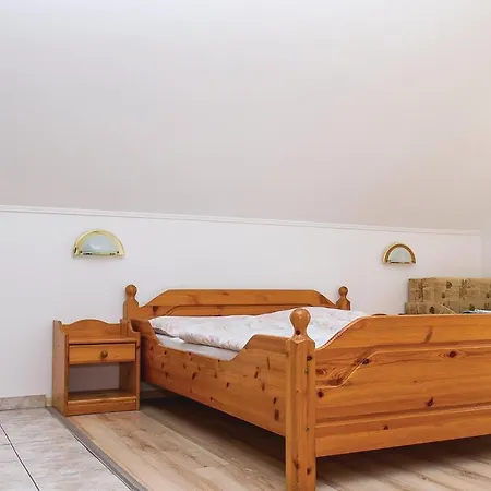 Appartamento Beautiful In W/ Outdoor Swimming Pool And 1 Bedrooms *